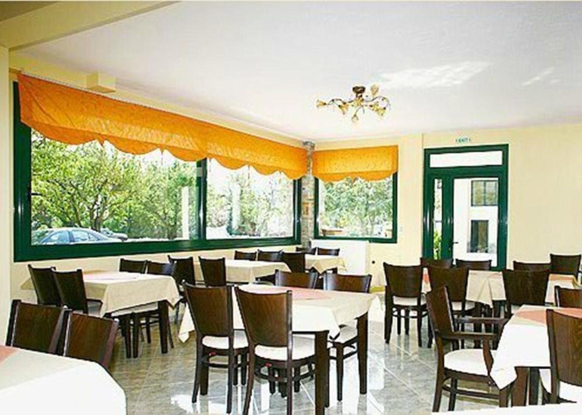 Hotel Galaxias Káto Loutrákion Exterior foto